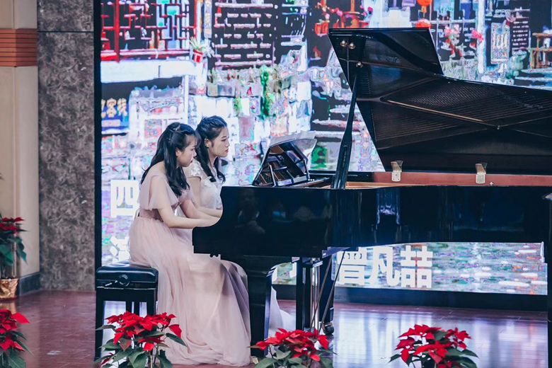 “炎黄风情”中国钢琴作品音乐会 (3)_副本.jpg